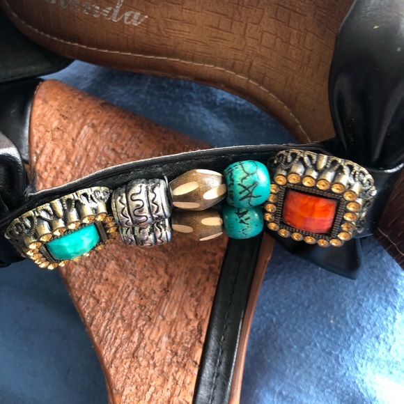 Shoes CLEARING OUT - Picture 4 of 6